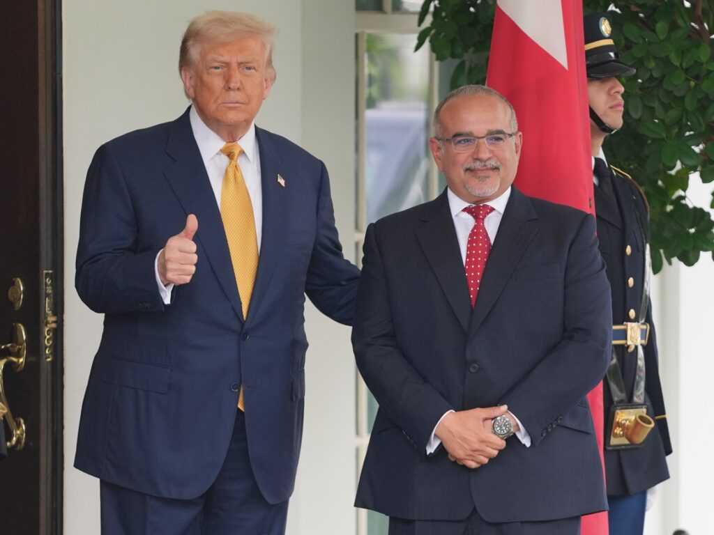 Bahrain to invest $17bn in US amid deals with Boeing, Oracle, Cisco | Donald Trump News