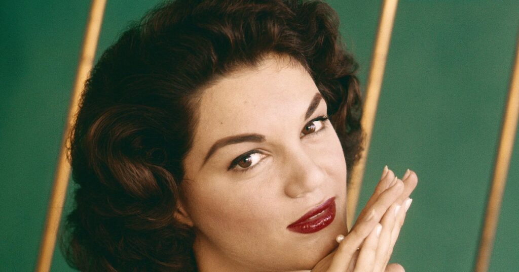 Connie Francis, singer whose hits included "Pretty Little Baby," dies at age 87