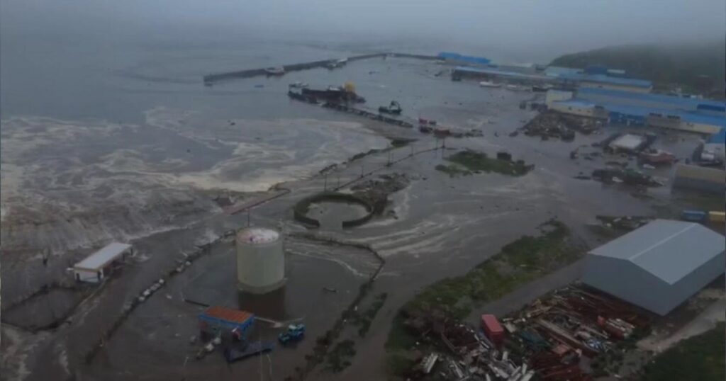 Here's what experts say about tsunami warnings in Hawaii, Japan and Russia