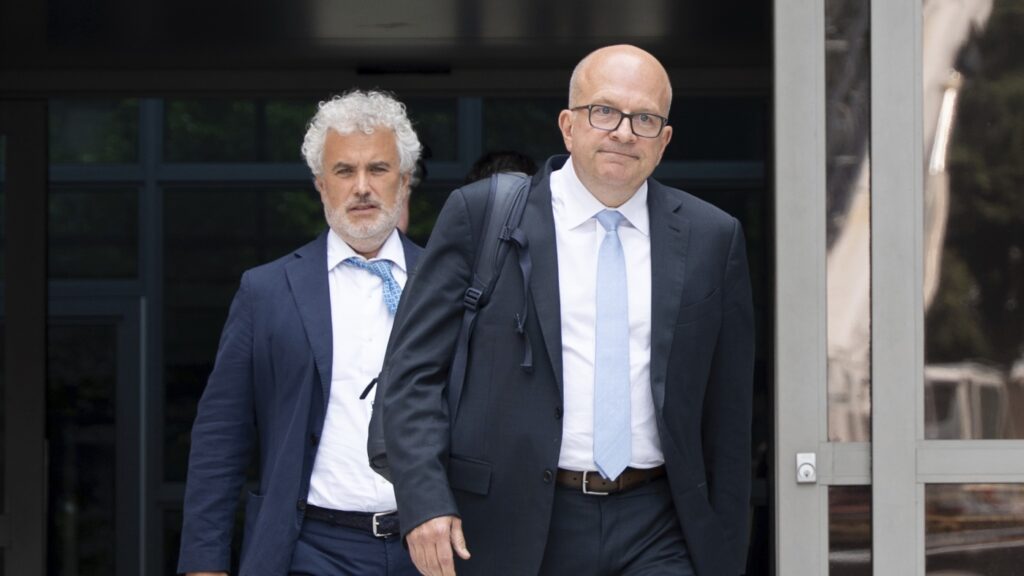 Shareholders and Meta CEO Zuckerberg reach settlement in privacy scandal lawsuit : NPR