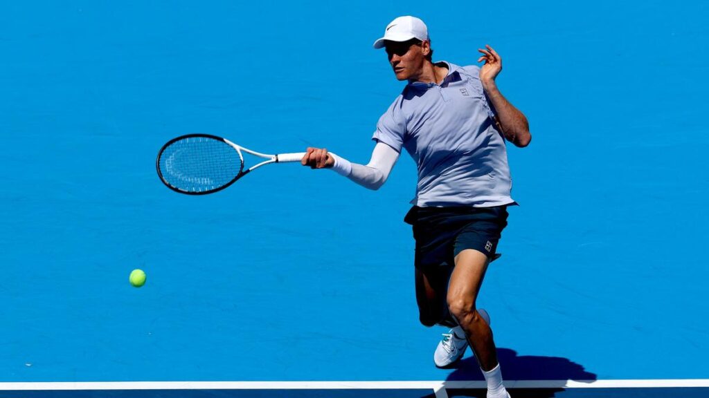 Defending champs Sinner, Sabalenka make winning starts in Cincinnati