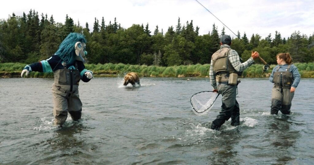 Grizzly bear charges toward Seattle Kraken team's mascot during video shoot in Alaska