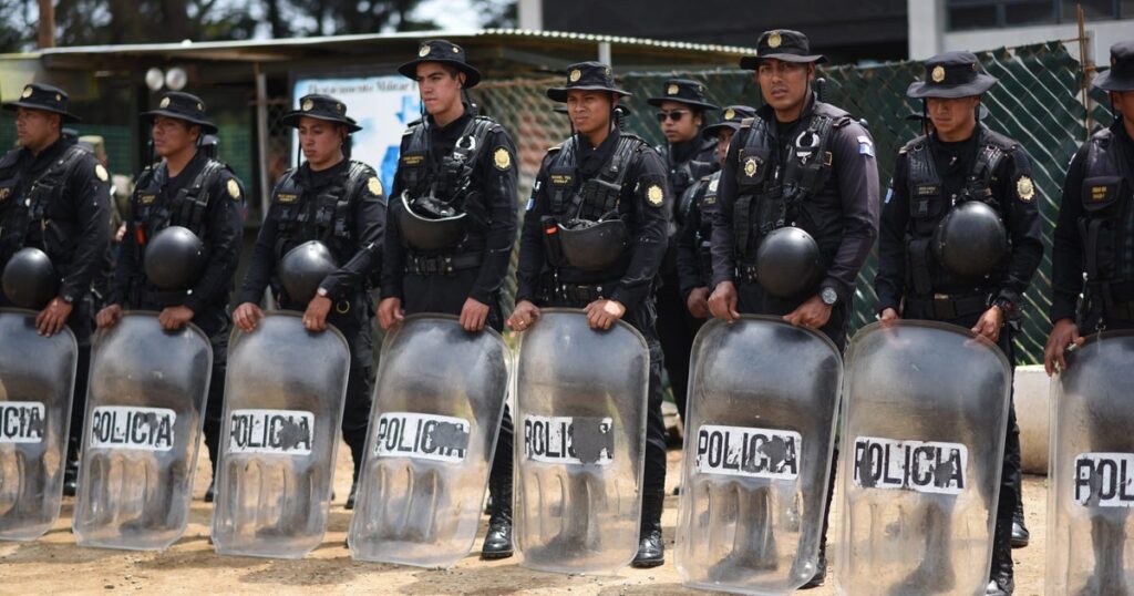 Guatemalan prison guards held hostage by rioting inmates freed after 3 days