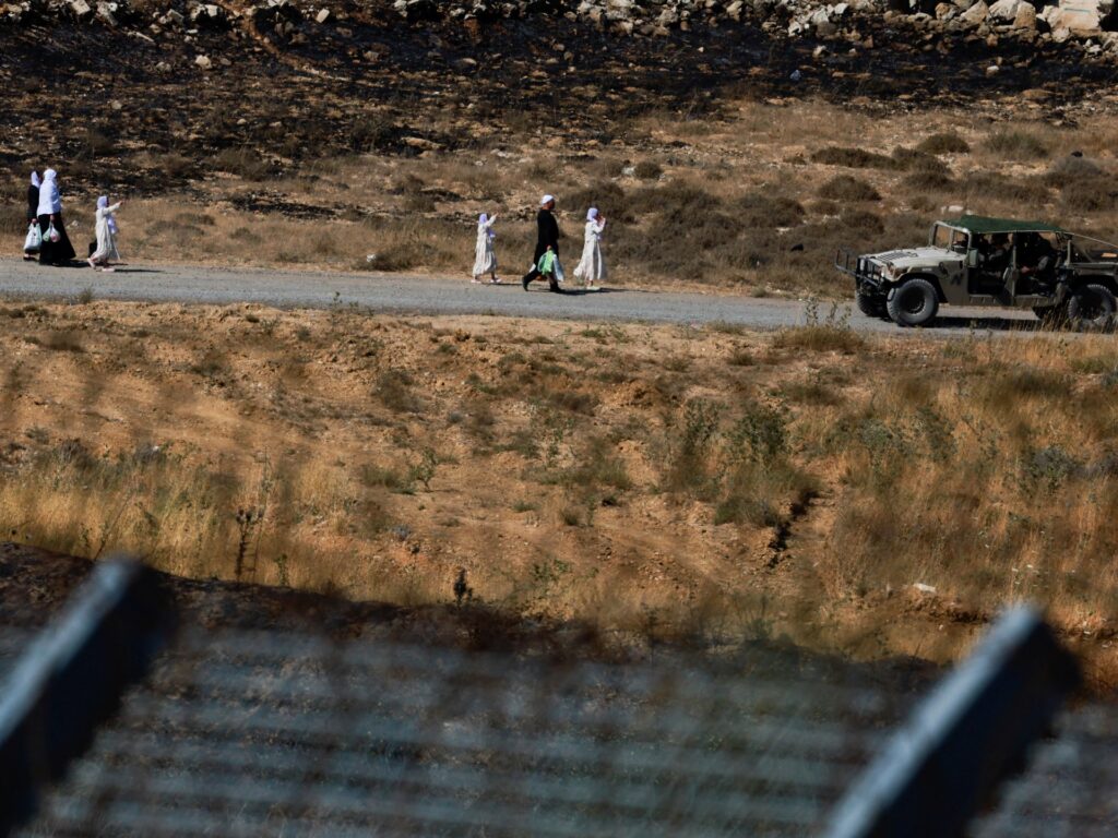 Israel launches new operations in Syria after strike kills soldiers | News Israel launches new operations in Syria after strike kills soldiers | News