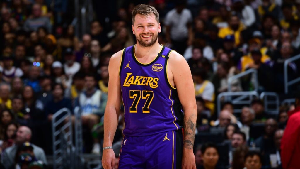 Luka Doncic reaches 3-year, $165M extension with Lakers