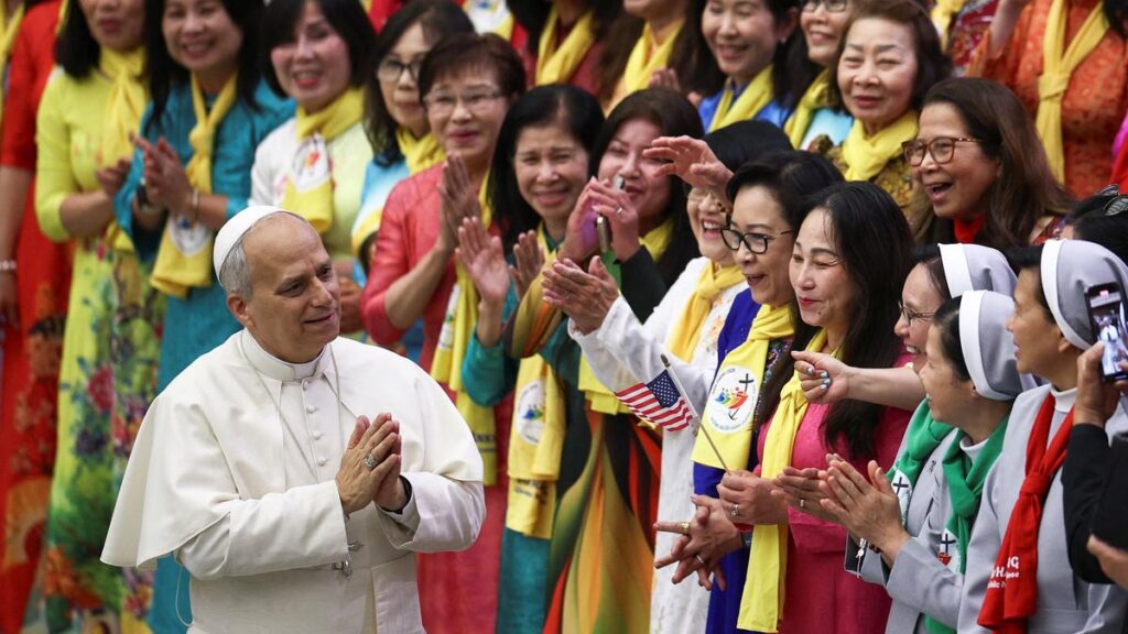 Pope demands end to ’collective punishment’ and forced displacement of Palestinians in Gaza Pope demands end to ’collective punishment’ and forced displacement of Palestinians in Gaza