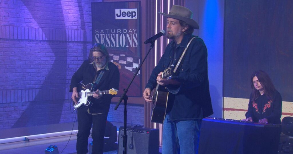 Saturday Sessions: Hayes Carll performs "We're Only Human"