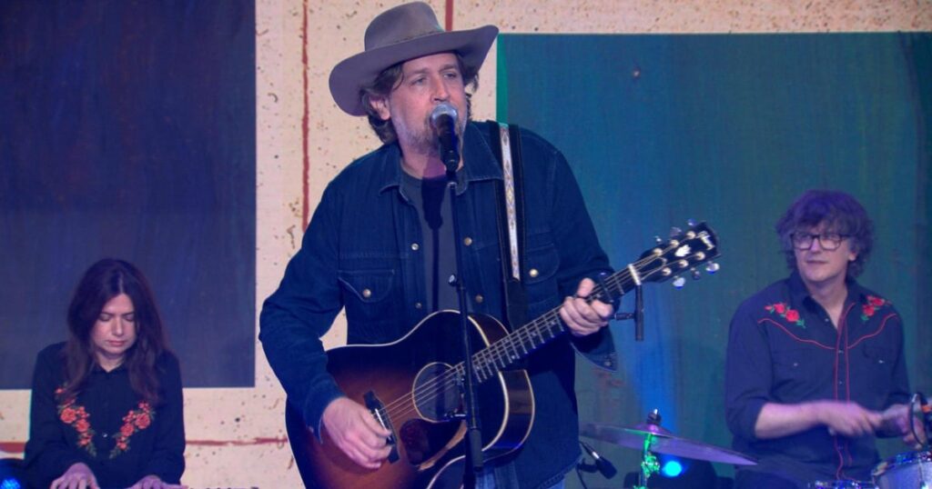 Saturday Sessions: Hayes Carll performs "What I Will Be"