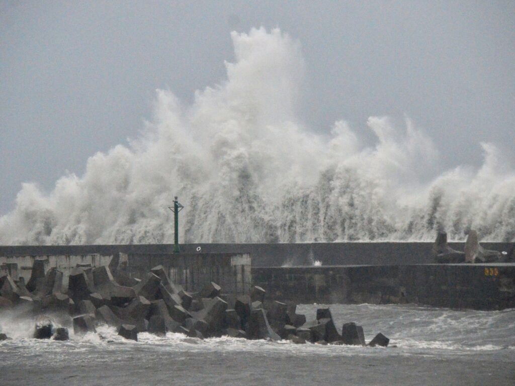 Taiwan braces as Typhoon Podul intensifies on approach | Weather News