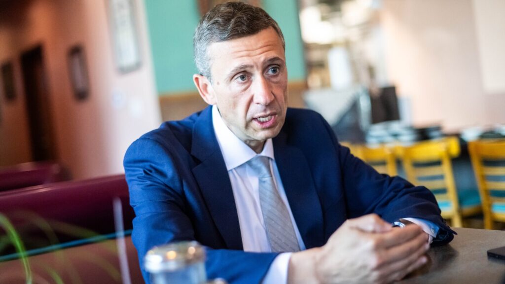 The Democratic Party’s summer meeting is focused on fighting Trump and winning elections : NPR