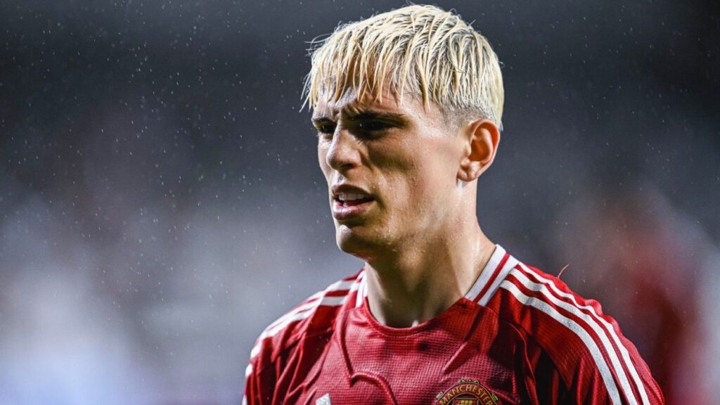 Transfer rumors, news: Man Utd set Garnacho fee for Chelsea move at £50m