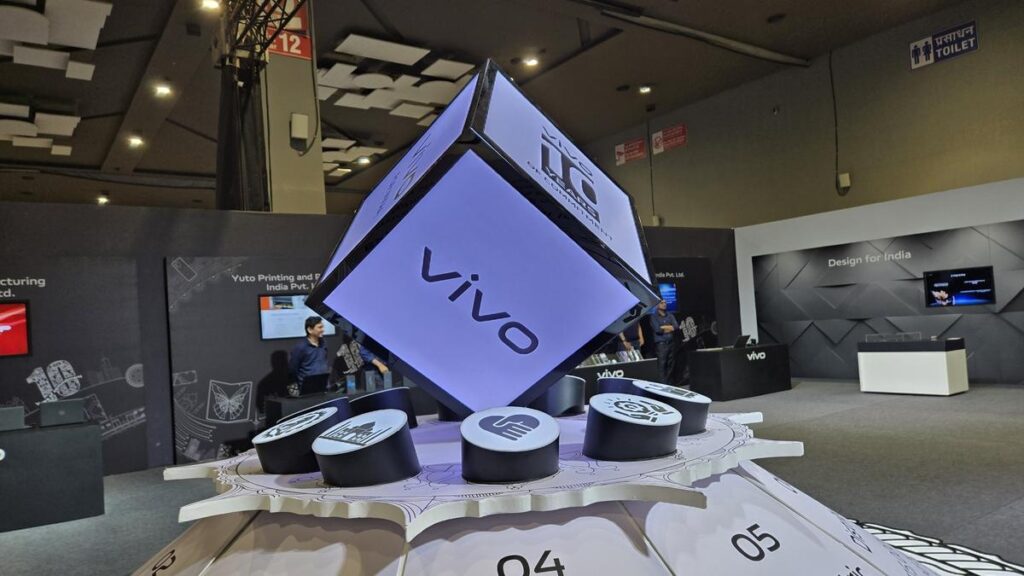 Vivo continues to dominate as India’s smartphone market grows modestly