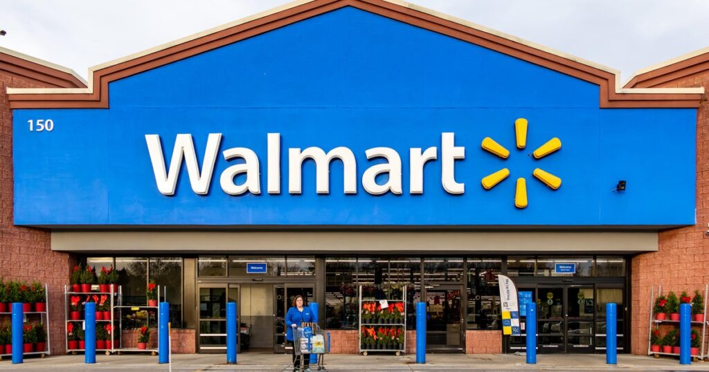 Walmart posts solid 2nd quarter earnings as shoppers look for deals amid tariff concerns