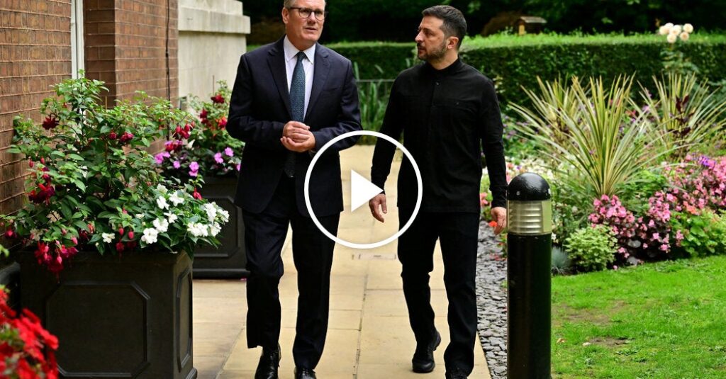 Zelensky Meets Starmer Before U.S.-Russia Meeting