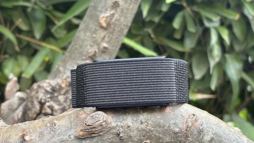 Amazfit Helio Strap Review: A low-maintenance, distraction-free tracker worth your attention