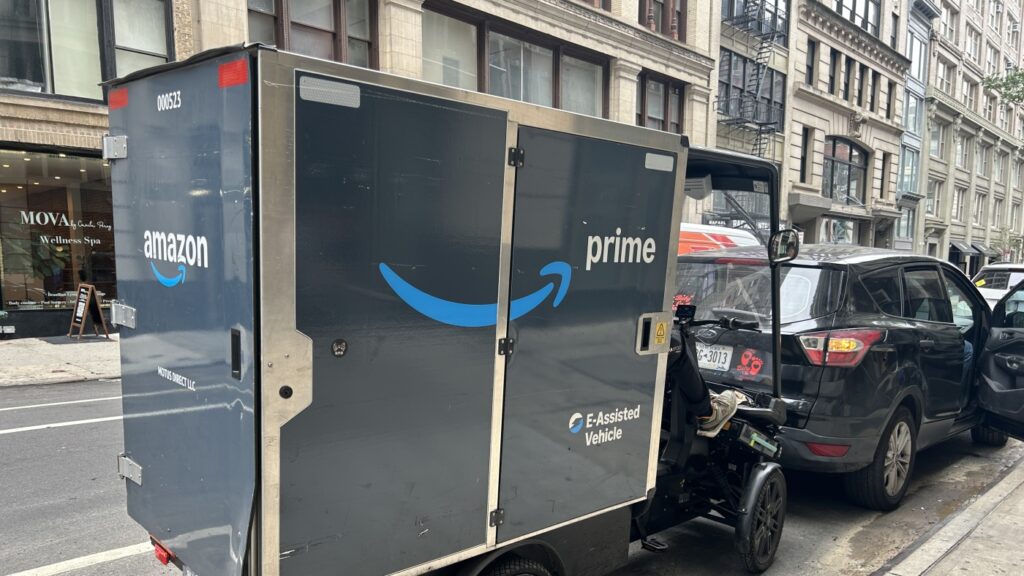 Amazon settles lawsuit over Prime subscriptions : NPR