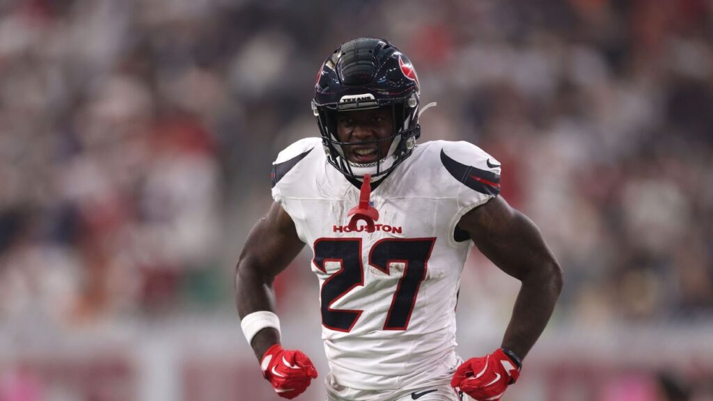 Fantasy Football Buzz: Don't be fooled by Chubb's box score; how backups affect Jets, Vikings, Commanders