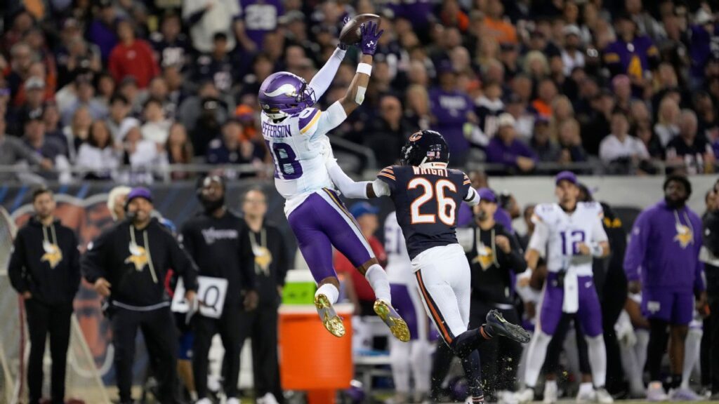 Fantasy playbook: NFL Week 2 scores, projections, matchups