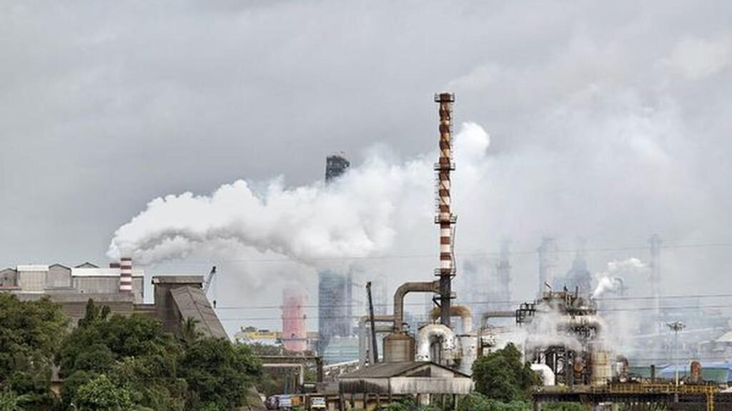 India to submit updated carbon-curbing targets ‘around’ November