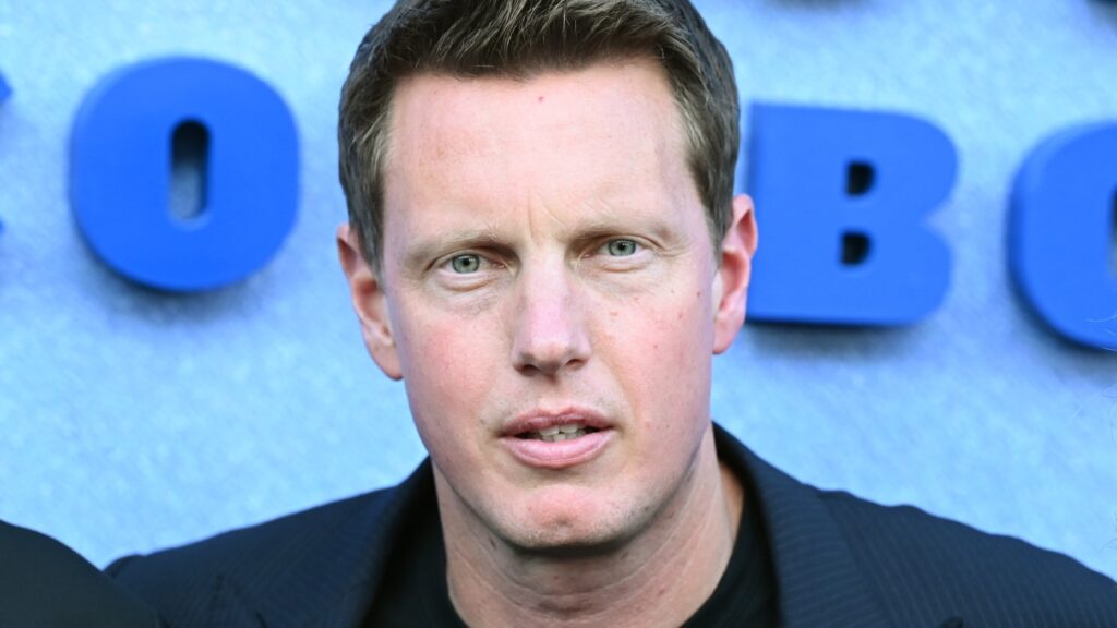 New CBS owner Ellison takes steps to appease Trump : NPR