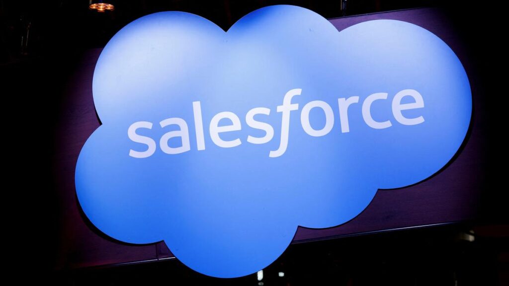 Salesforce forecasts weak current-quarter revenue, shares fall