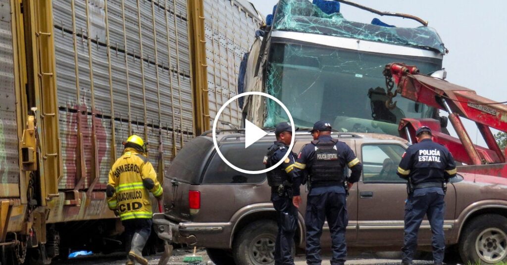Ten Dead in Mexico After Freight Train Crashes Into a Bus