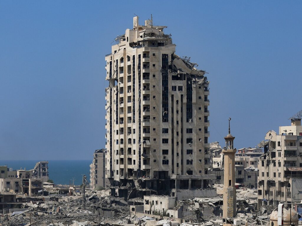 The last 30 minutes inside a Gaza City tower before it is bombed by Israel | Gaza