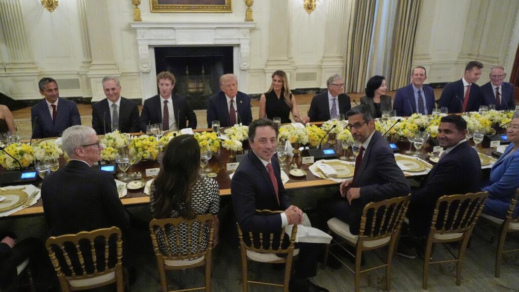 Trump hosts tech titans at White House dinner