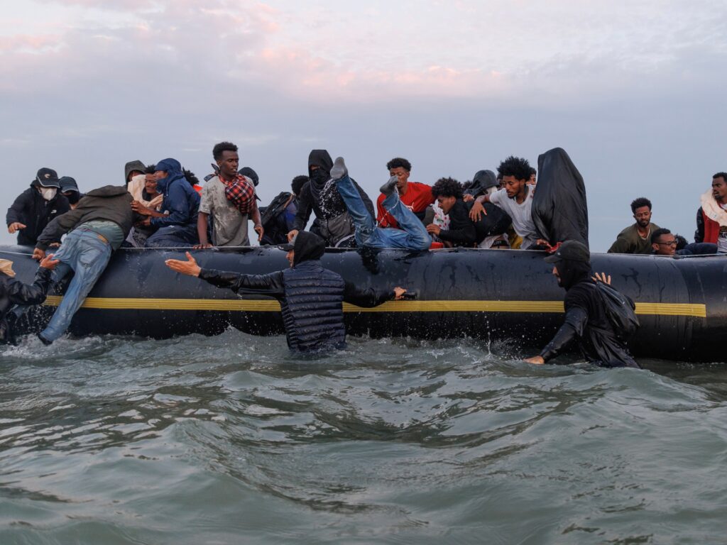 UK court clears the way for deportation of Eritrean asylum seeker | Refugees News