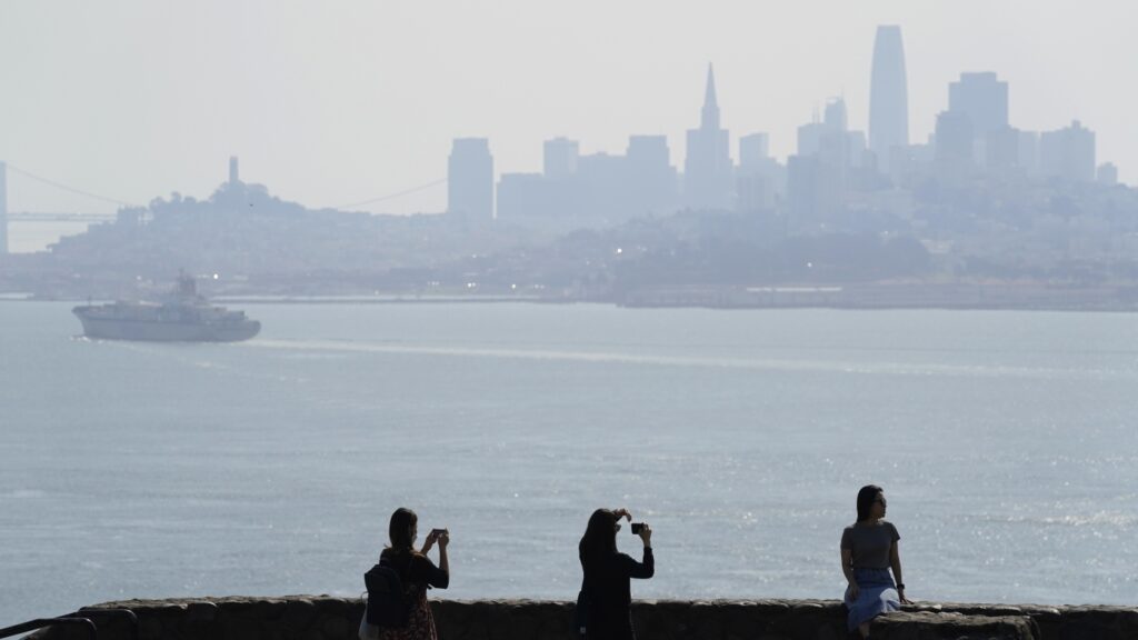 Wildfire smoke is killing Americans. A new study shows how many : NPR