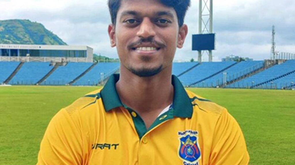 Work smart and focus on consistency: Dhoni to Ramakrishna Ghosh