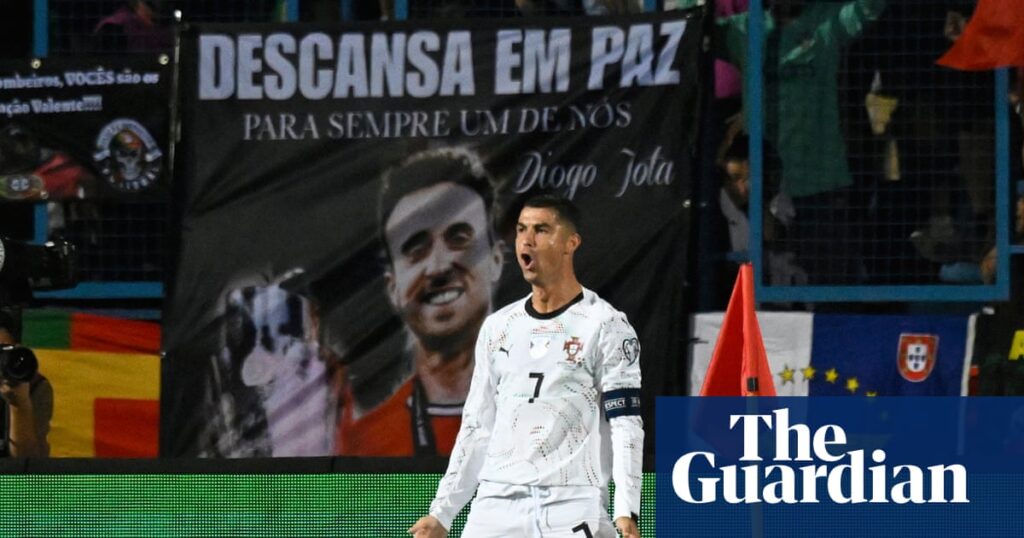 World Cup qualifying roundup: Ronaldo scores twice as Portugal pay Jota tributes | World Cup 2026 qualifiers