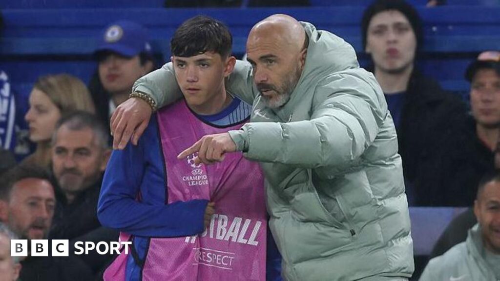 Walsh being briefed by Maresca before coming on against Ajax