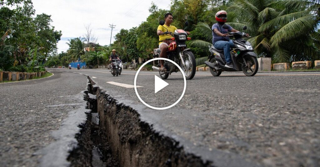 Deadly Earthquake Rocks Philippines – The New York Times Deadly Earthquake Rocks Philippines - The New York Times