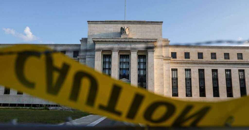 Federal Reserve officials remain cautious on future rate cuts