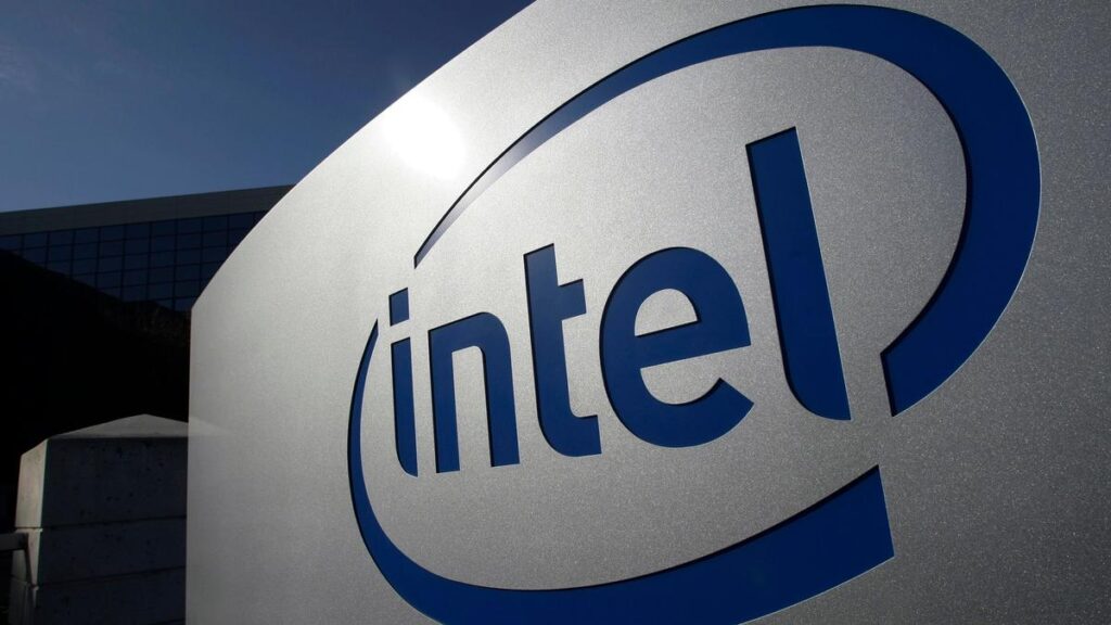 Intel posts profit even as it struggles to regain market share