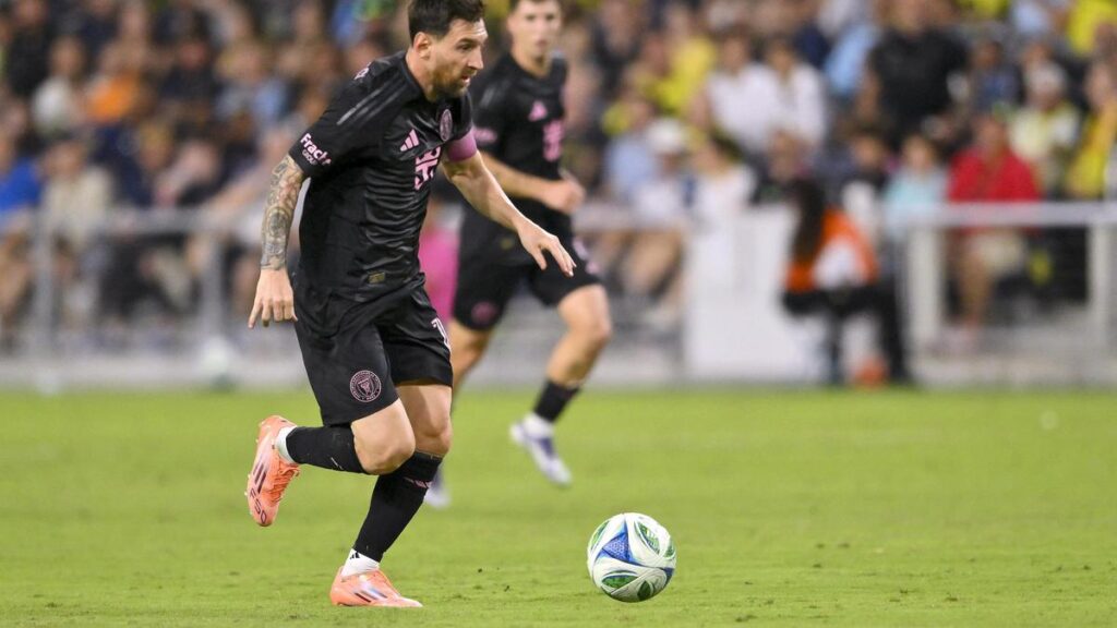 Inter Miami star Lionel Messi signs extension through 2028 Inter Miami star Lionel Messi signs extension through 2028