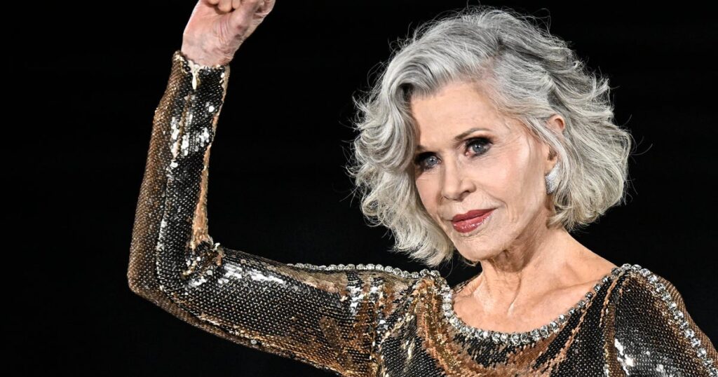 Jane Fonda revives her dad's First Amendment group, enlisting hundreds of supporters