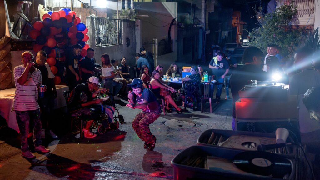 Los DJs de cumbia del barrio : The Picture Show : NPR