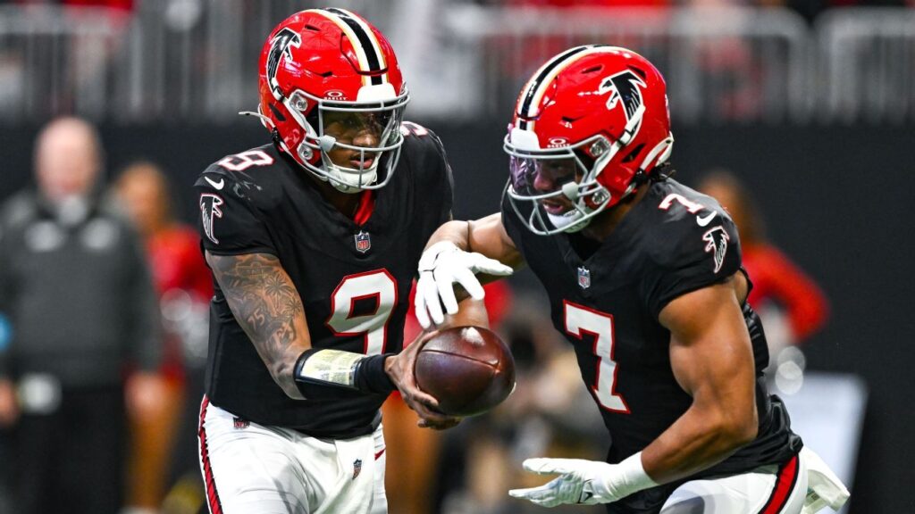 NFL Week 6 uniforms: Falcons, Bills' MNF throwback clash leads the way