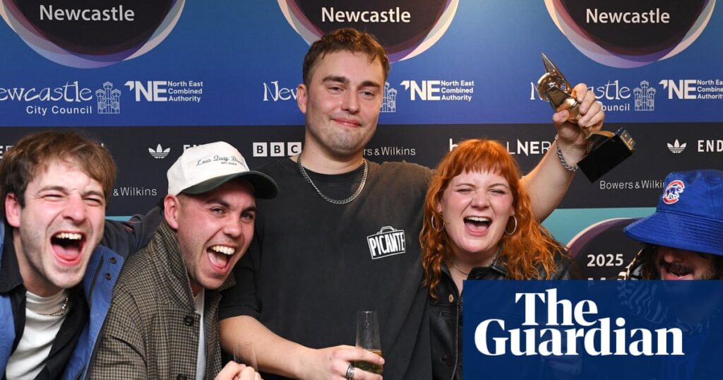 Sam Fender wins 2025 Mercury prize for his album People Watching | Mercury prize