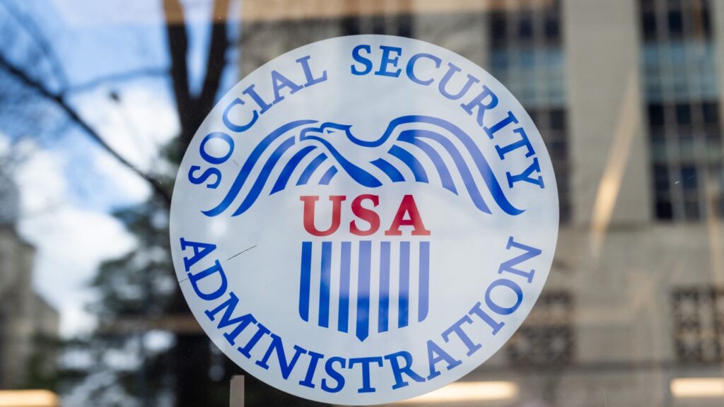 Shutdown limits Social Security benefit verification letters : NPR
