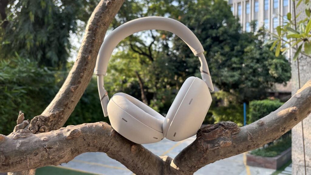 Sony WH-1000XM6 Review: A superb all-rounder