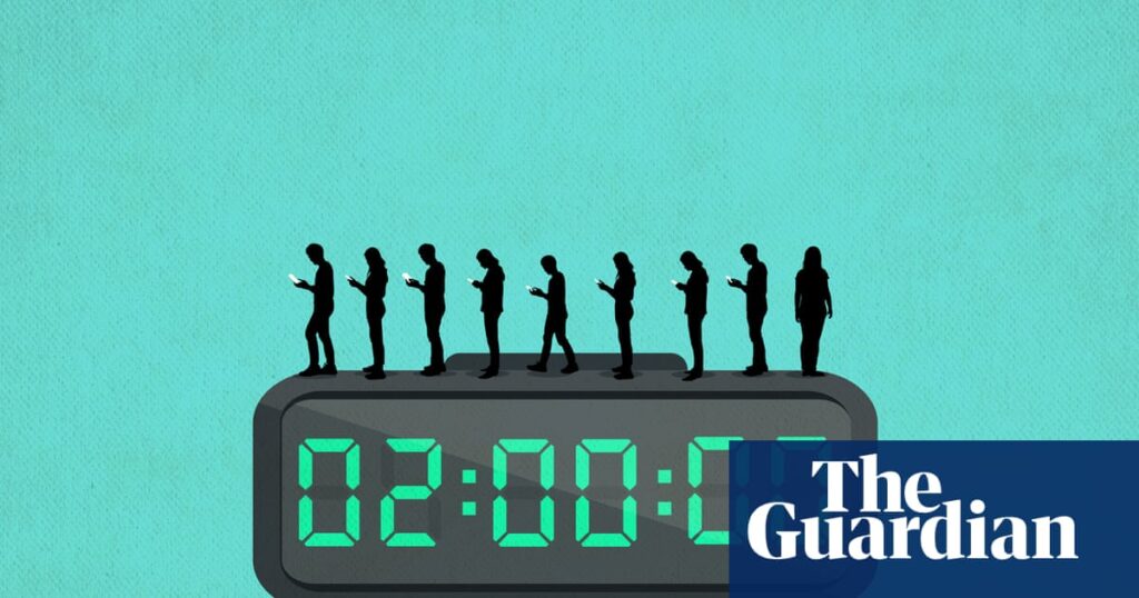 ‘It made my day more meaningful’: the Japanese gen-Zers attempting a two-hour limit on smartphone use | Japan