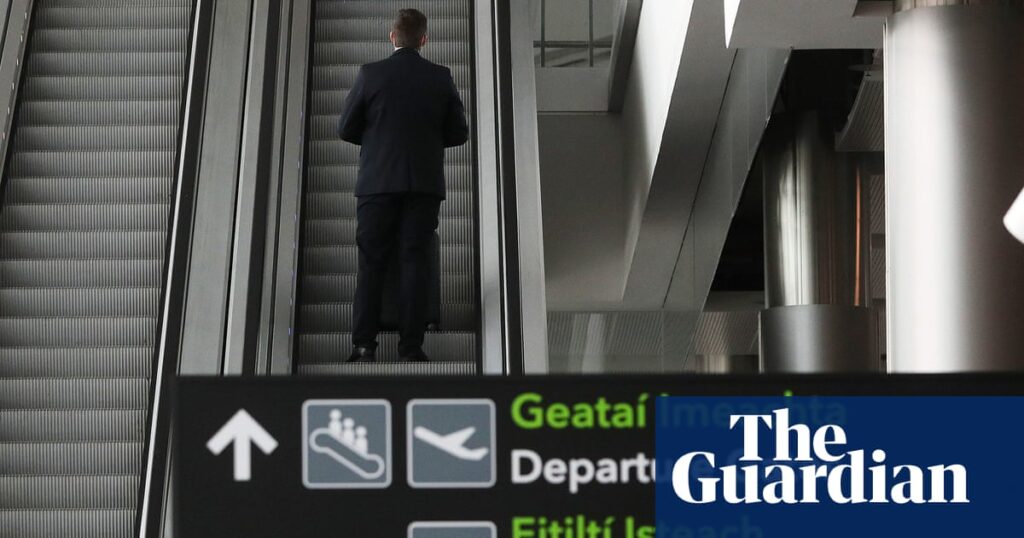 HMRC likely to have breached privacy laws in stopping child benefit – experts | HMRC